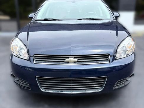 Used 2011 Chevrolet Impala LT w/ Luxury Edition Package FWD image 8