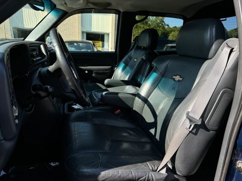 Used 2002 Chevrolet Avalanche 4x4 w/ Off-Road Suspension Pkg image 15