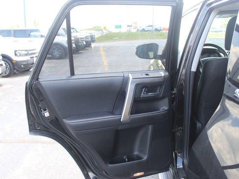 Used 2024 Toyota 4Runner SR5 AWD/4WD image 17