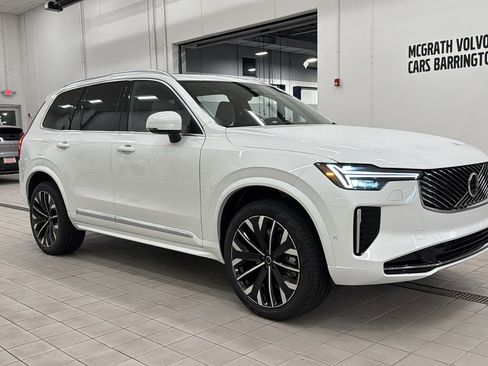 Used 2026 Volvo XC90 B6 Plus w/ Protection Package image 3