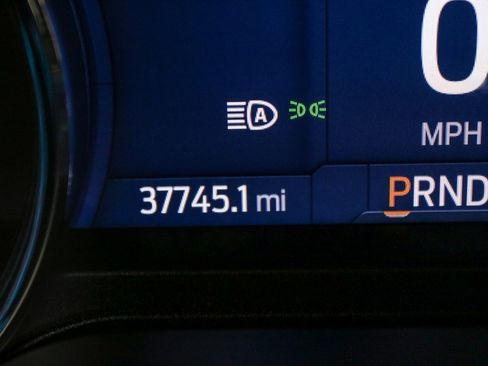 Certified 2022 Ford F150 XLT w/ Equipment Group 302A High image 18