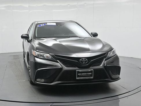 Used 2022 Toyota Camry SE image 53
