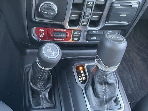 Used 2024 Jeep Wrangler Unlimited Rubicon 392 AWD/4WD image 31