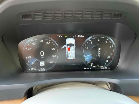 Used 2022 Volvo XC90 T6 Momentum w/ Advanced Package AWD/4WD image 7