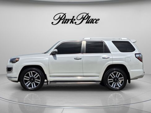 Used 2022 Toyota 4Runner Limited image 2