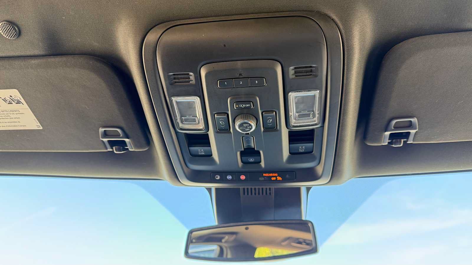 Used 2024 GMC Yukon Denali AWD/4WD image 27