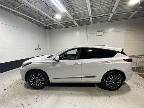 Used 2025 Acura RDX SH-AWD w/ Advance Package image 3