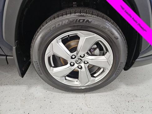 Used 2020 Toyota RAV4 Limited AWD/4WD image 9