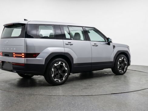 Used 2025 Hyundai Santa Fe SEL image 9