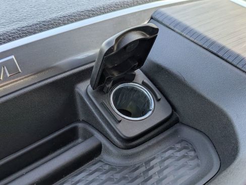 Used 2024 RAM 1500 Laramie image 29