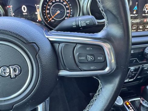 Used 2021 Jeep Gladiator Overland AWD/4WD image 16