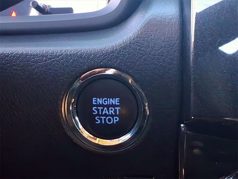 Used 2021 Toyota 4Runner Nightshade image 15