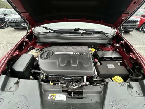 Used 2017 Jeep Cherokee Limited AWD/4WD image 9