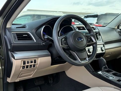 Used 2019 Subaru Outback 2.5i image 15
