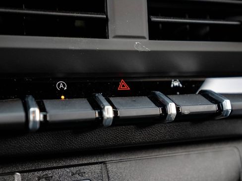 New 2026 Chevrolet Colorado Trail Boss AWD/4WD image 25