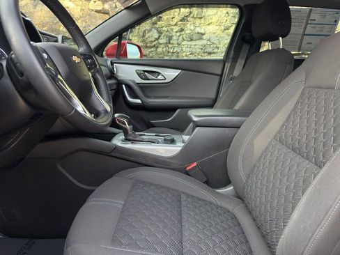 Used 2019 Chevrolet Blazer LT image 18