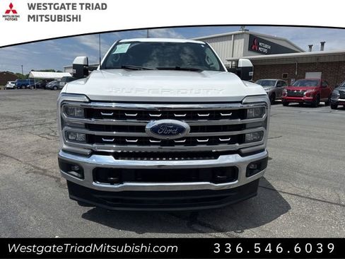 Used 2023 Ford F350 Lariat AWD/4WD image 2
