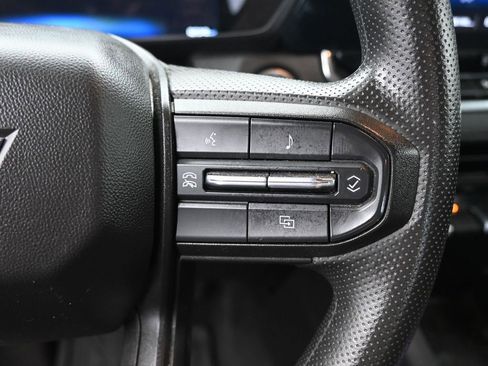 Used 2024 Chevrolet Colorado W/T image 25