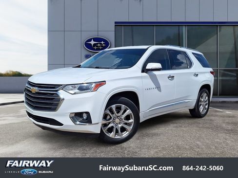 Used 2019 Chevrolet Traverse Premier w/ Driver Confidence II Package image 1