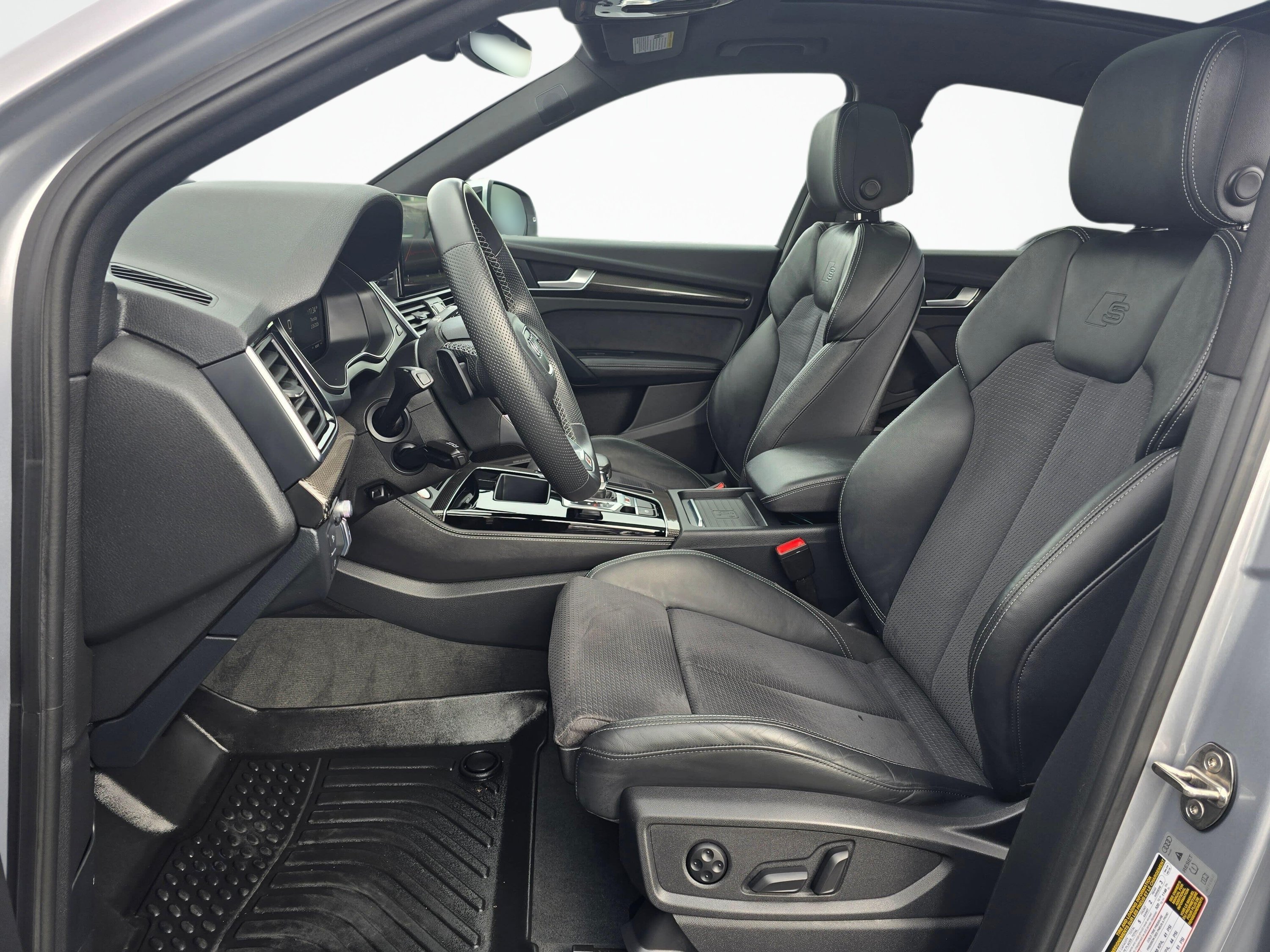 Used 2023 Audi SQ5 Prestige w/ Prestige Package AWD/4WD image 12