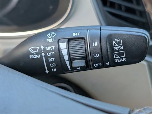 Used 2017 Hyundai Santa Fe Sport image 27