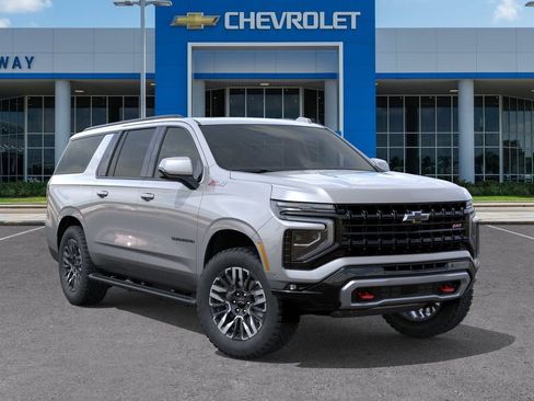 New 2026 Chevrolet Suburban Z71 w/ Comfort Package AWD/4WD image 7