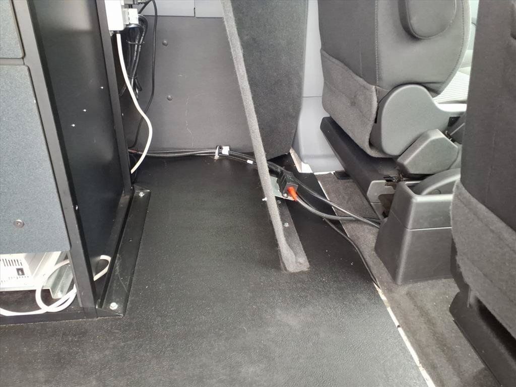 Used 2019 Ford Transit 150 XLT RWD image 24