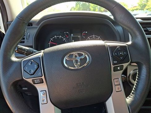 Used 2020 Toyota 4Runner SR5 Premium w/ Moonroof Package AWD/4WD image 22
