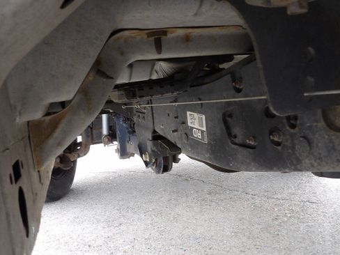 Used 2014 Ford F550 2WD Regular Cab Super Duty image 15