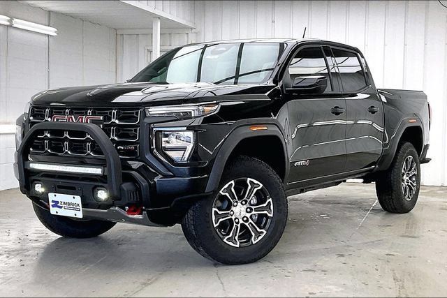 New 2025 GMC Canyon AT4 w/ Off-Road Front Bumper Package AWD/4WD image 2