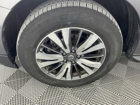 Used 2017 Nissan Pathfinder SL w/ SL Premium Package image 14