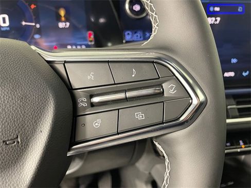 New 2026 Chevrolet Equinox EV LT image 7