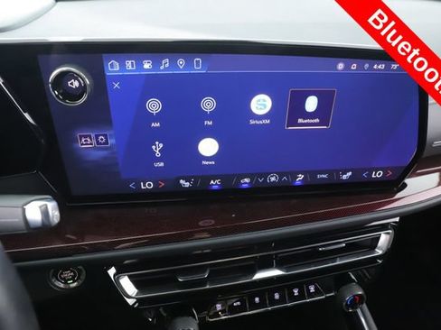 Used 2026 Chevrolet Traverse Z71 AWD/4WD image 5