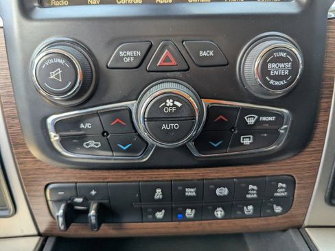 Used 2016 RAM 2500 Laramie w/ Protection Group AWD/4WD image 21