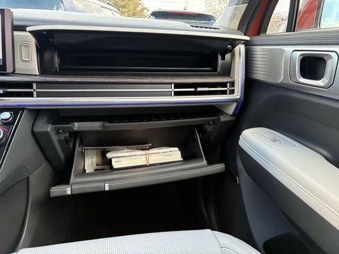 Used 2024 Hyundai Santa Fe Calligraphy image 42