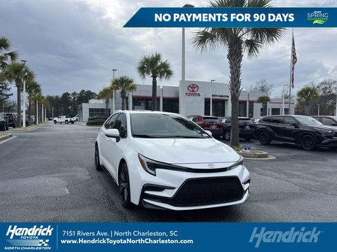 Used 2023 Toyota Corolla XSE image 1