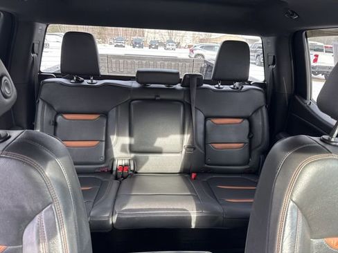 Used 2022 GMC Sierra 1500 AT4 image 37