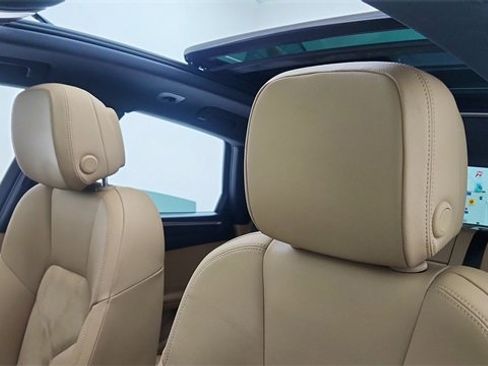 Used 2019 Porsche Macan S image 32