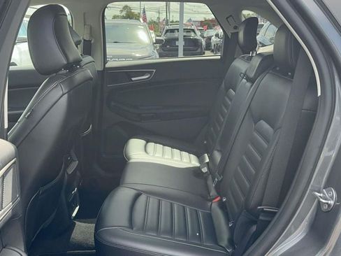 Used 2024 Ford Edge SEL AWD/4WD image 13