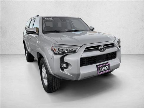 Used 2024 Toyota 4Runner SR5 image 3