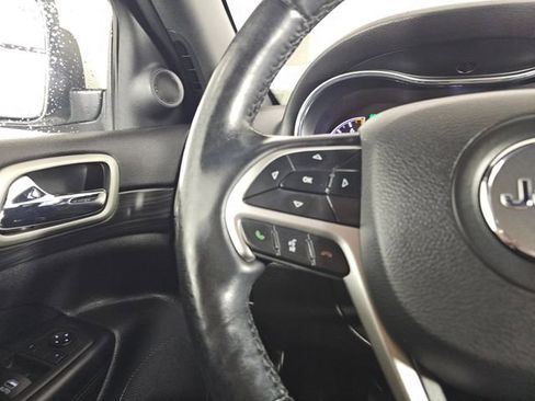 Used 2021 Jeep Grand Cherokee Altitude image 34