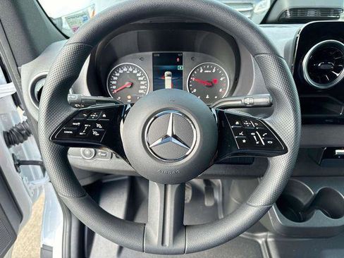 New 2025 Mercedes-Benz Sprinter 2500 image 15