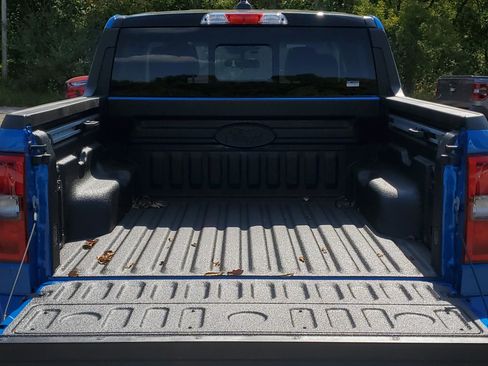 New 2025 Ford Maverick Lobo image 7