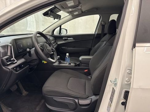 Used 2024 Kia Sportage LX FWD image 20