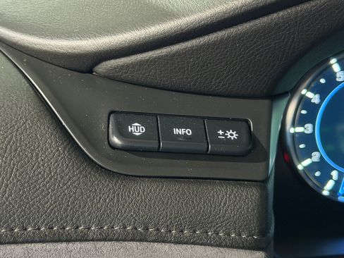 Used 2019 Cadillac Escalade Premium Luxury AWD/4WD image 33