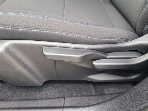 New 2026 Chevrolet Equinox EV LT image 23