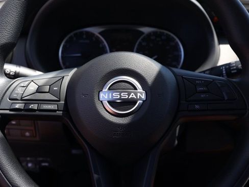 New 2025 Nissan Kicks Play S image 25