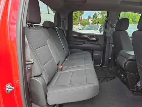 Used 2023 Chevrolet Silverado 1500 LT AWD/4WD image 26