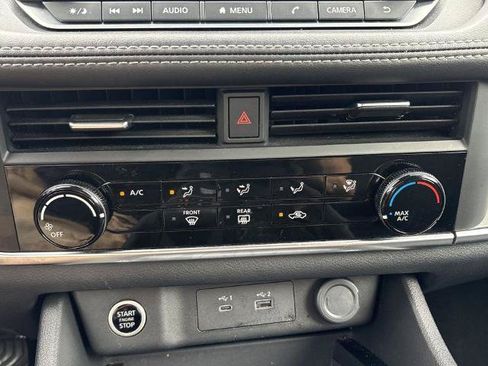 Certified 2023 Nissan Rogue S FWD image 9