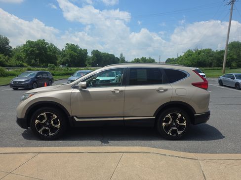 Used 2017 Honda CR-V Touring image 8